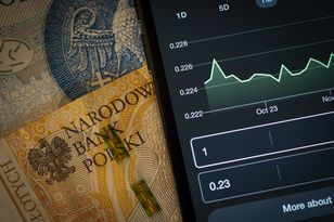 Złoty o grosz od kluczowej granicy. Tak nie było od lat