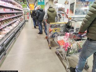 „Wzrost skłonności do oszczędzania”. Eksperci o rozczarowaniu PKB