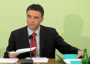 Policja na tropie „załatwiaczy” w aferze gruntowej. Wie, gdzie jest Piotr Ryba