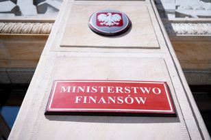 Resort finansów nie chce ujawnić zarobków. „Powinny być udostępniane”
