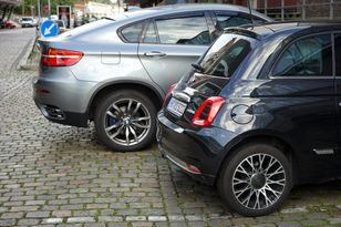 Właściciele SUV-ów zapłacą więcej? Wiceminister: Polska może pójść drogą Francji