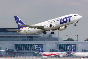 LOT przed kluczową decyzją. Dwie firmy walczą o duży kontrakt