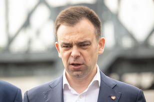 „Koniec tekturowych czeków”. Minister o zmianie polityki finansowej
