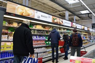 Zamieszanie z powrotem handlu w niedzielę. Branża nie szczędzi krytyki