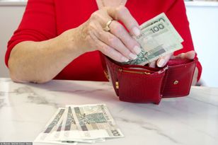 Czesi podnoszą wiek emerytalny. Taki byłby skutek w Polsce