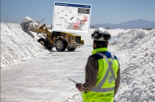 Tony „białego złota”. Ukraina ma coś, czym wpłynie na Trumpa?