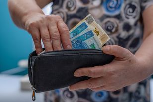 Blisko 150 tys. seniorów zrezygnowało z emerytury. Oto przyczyna