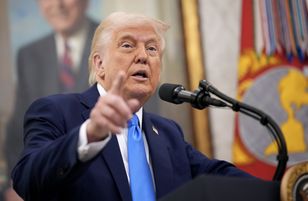 Trump zmroził rynek. Czerwień zalała indeksy w oczekiwaniu na „dzień wyzwolenia”