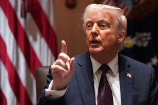 Trump wierzy, że Putin „dotrzyma słowa”. I dociska Ukrainę