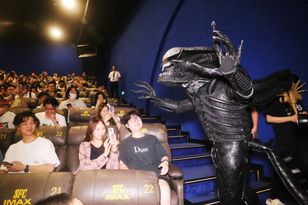 Kolejne uderzenie z Chin w USA. Będzie mniej filmów z Hollywood