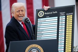 „Trump manipuluje rynkiem”. Chaos na giełdach