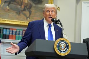 Cła Trumpa zasiliły budżet. Wpływy podatkowe biją rekordy