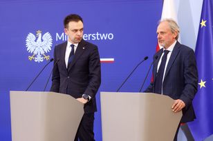Rodzice z dwójką i więcej dzieci. MF pokazuje skutki zwolnienia z PIT