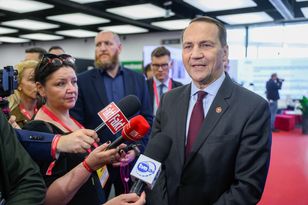 Impact’25. Sikorski: Na Putina trzeba wywierać presję