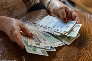 ZUS szykuje przelewy. Zmiana terminów wypłat emerytur