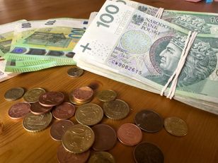 Zwroty z podatków wyższe niż przed rokiem. Twój e-PIT pobił rekord