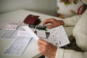 ZUS wysyła listy z decyzją do 900 tys. emerytów. Czego się dowiesz?