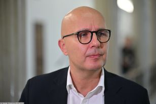 Gigant w opałach. Wiceminister o płacach: redukcja o 15 proc. to minimum