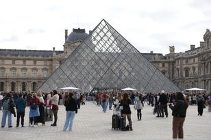 Najcenniejsze klejnoty opuściły Luwr. Będą strzeżone tam, gdzie rezerwy złota Francji