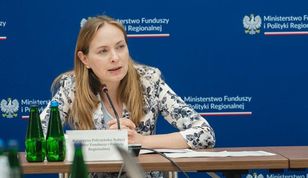 Wraca temat podatku od aut spalinowych. Resort chce zmienić kamienie milowe