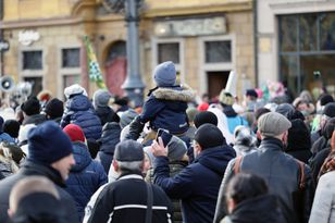 Ile zarabiają Polacy? GUS odkrywa karty