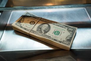 Ile kosztuje dolar? Kurs dolara do złotego PLN/USD 26.2.2026