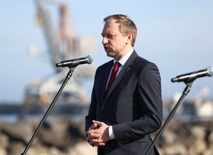 Polska uwolni rezerwy strategiczne ropy? Jest głos z ministerstwa