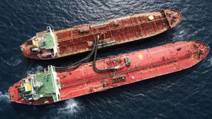 Rekordowe uwolnienie rezerw ropy. „Krótkotrwała ulga”