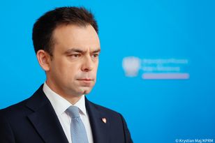 Niższe stawki VAT-u i akcyzy na paliwa na dłużej. Znamy nowy termin