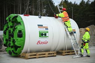 Kluczowa inwestycja dla Polski. Budki dla ptaków wpłyną na prace?
